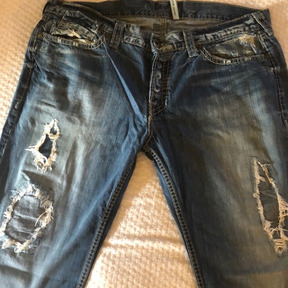 Slightly worn Distressed Guess Jeans - Picture 1 of 4
